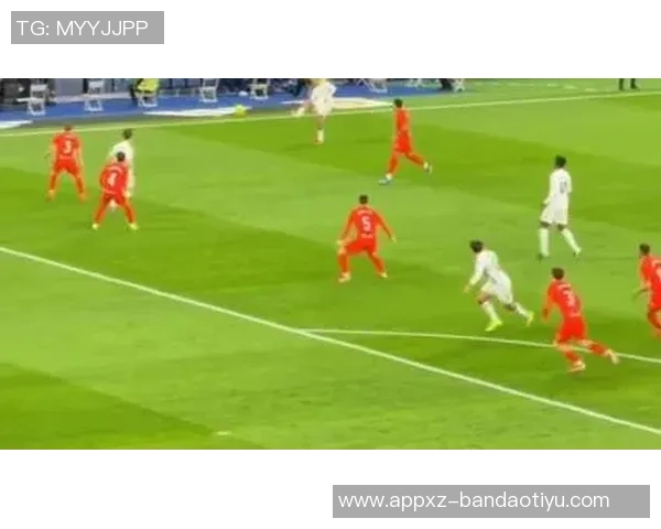 阿诺德复出将助巴尔韦德重返右后卫位置结束流亡状态